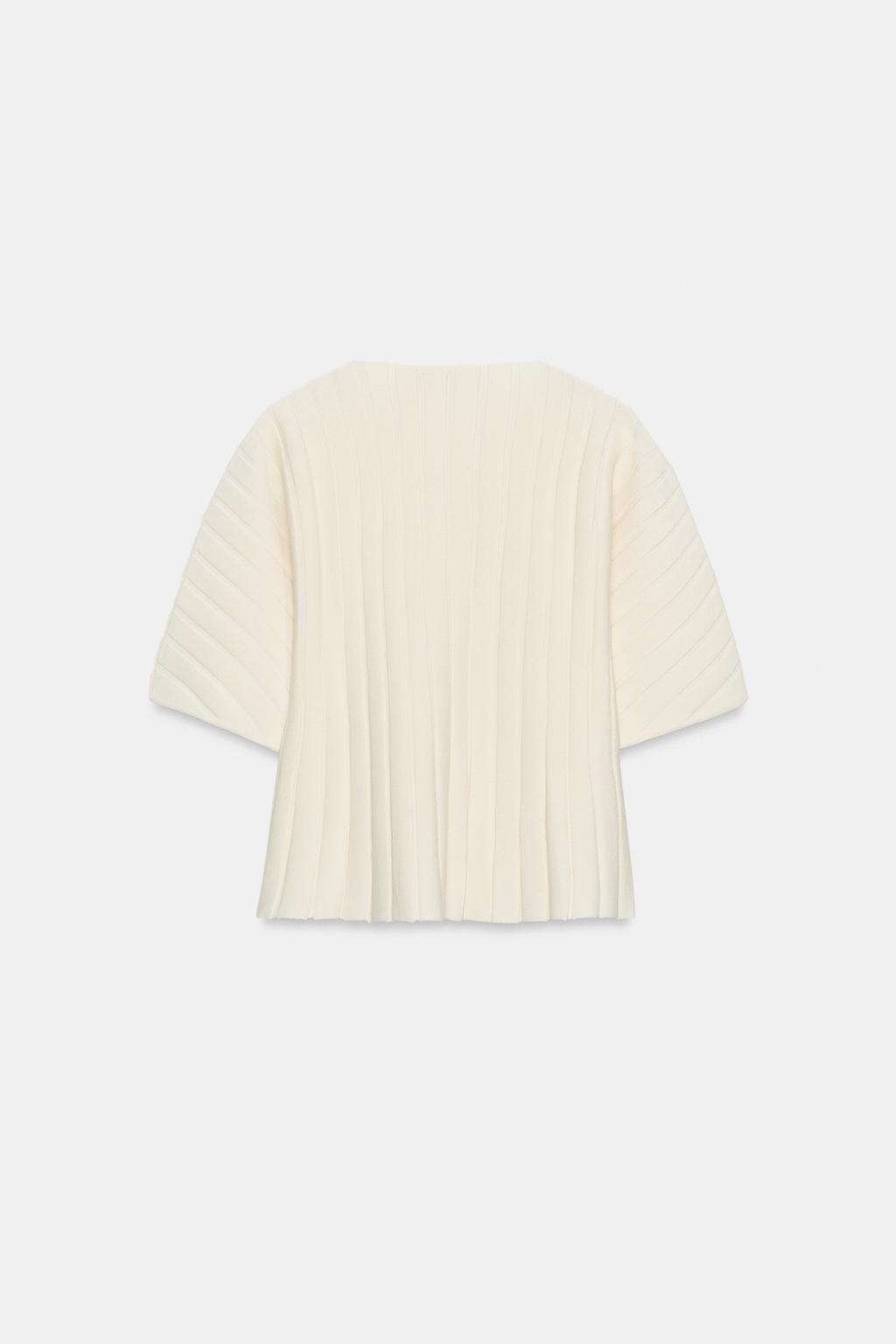 ТОП В РУБЧИК С ОБЪЕМНЫМИ РУКАВАМИ