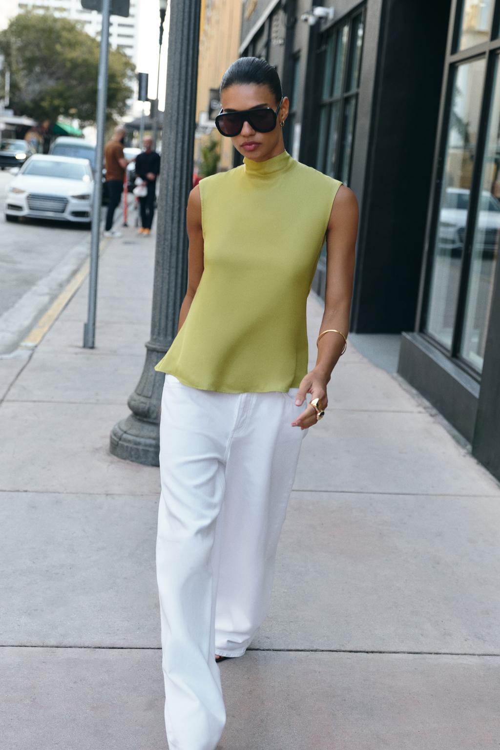 АТЛАСНЫЙ ТОП С БАНТОМ