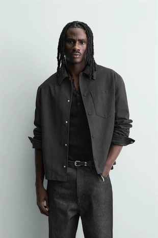 Куртка-рубашка свободного кроя из искусственной замши