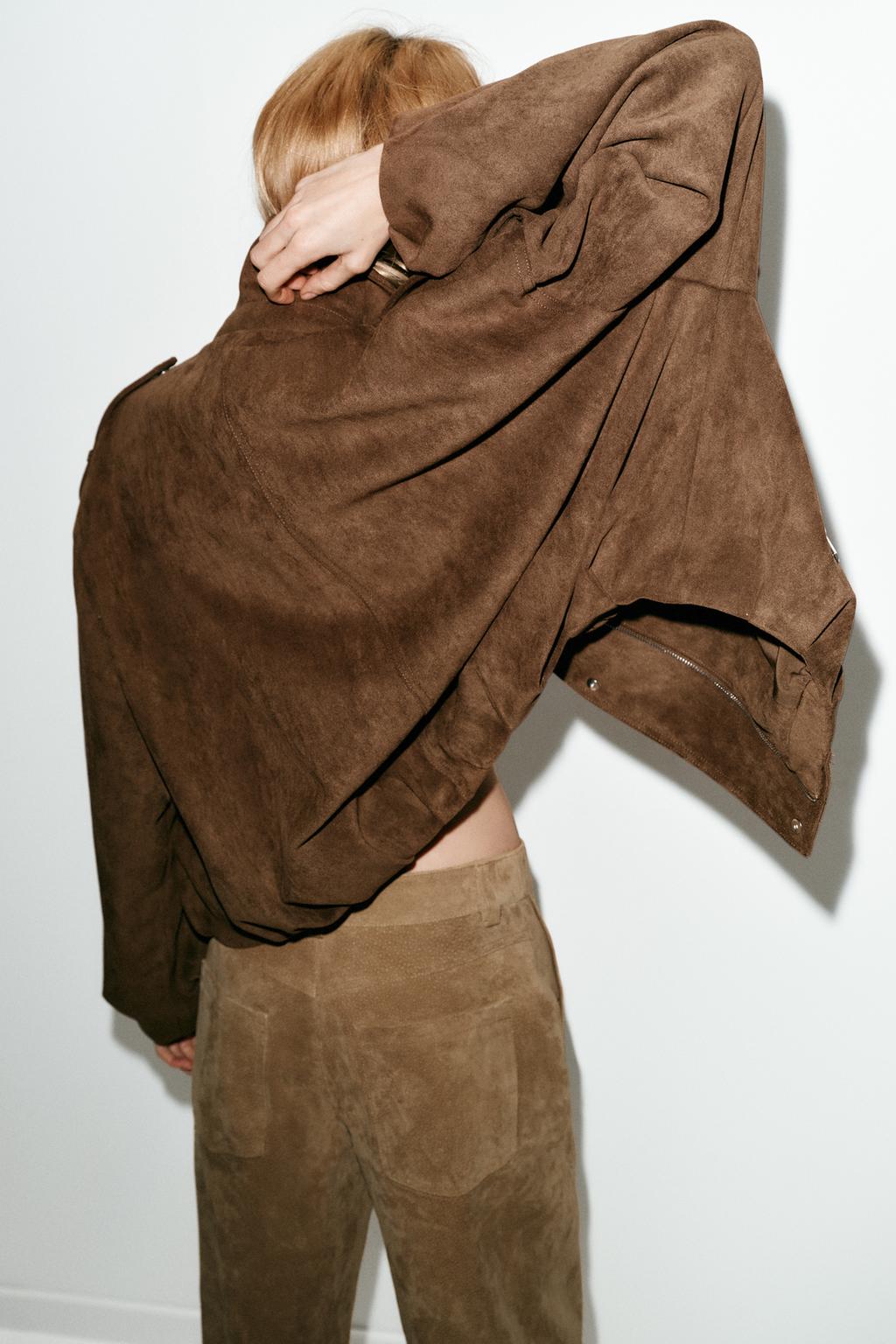 КУРТКА ОВЕРСАЙЗ В БАЙКЕРСКОМ СТИЛЕ ИЗ ИСКУССТВЕННОЙ ЗАМШИ