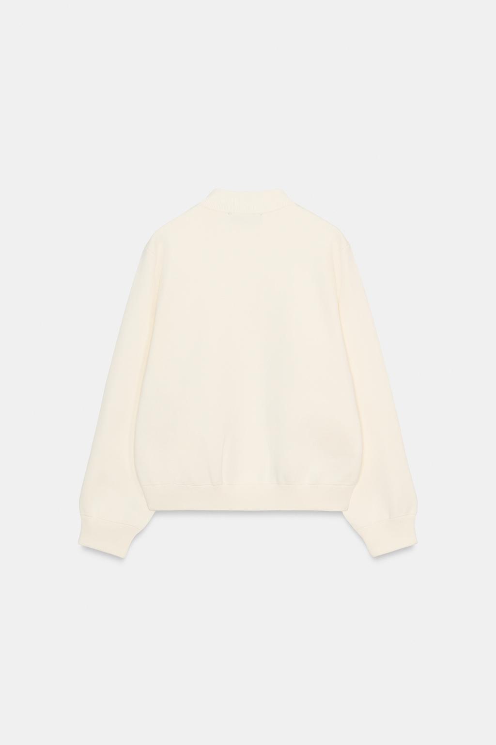 ТРИКОТАЖНЫЙ БОМБЕР