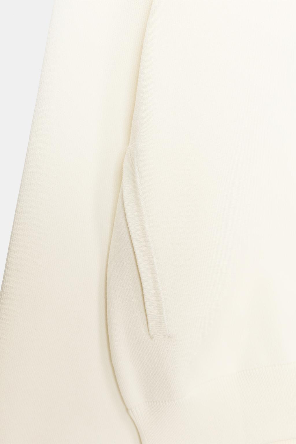 ТРИКОТАЖНЫЙ БОМБЕР