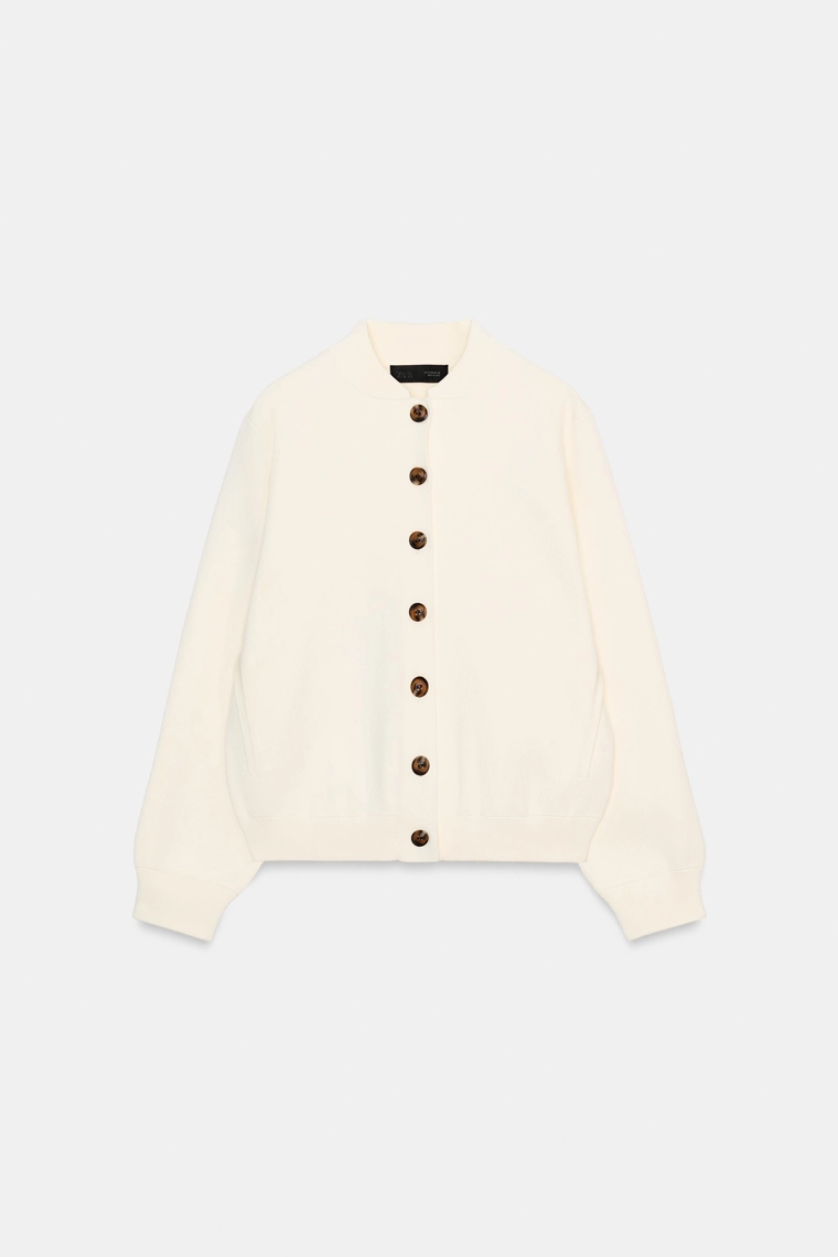 Кардиган с контрастными пуговицами