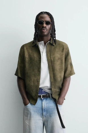 Рубашка свободного кроя с абстрактным принтом- Заказать в России