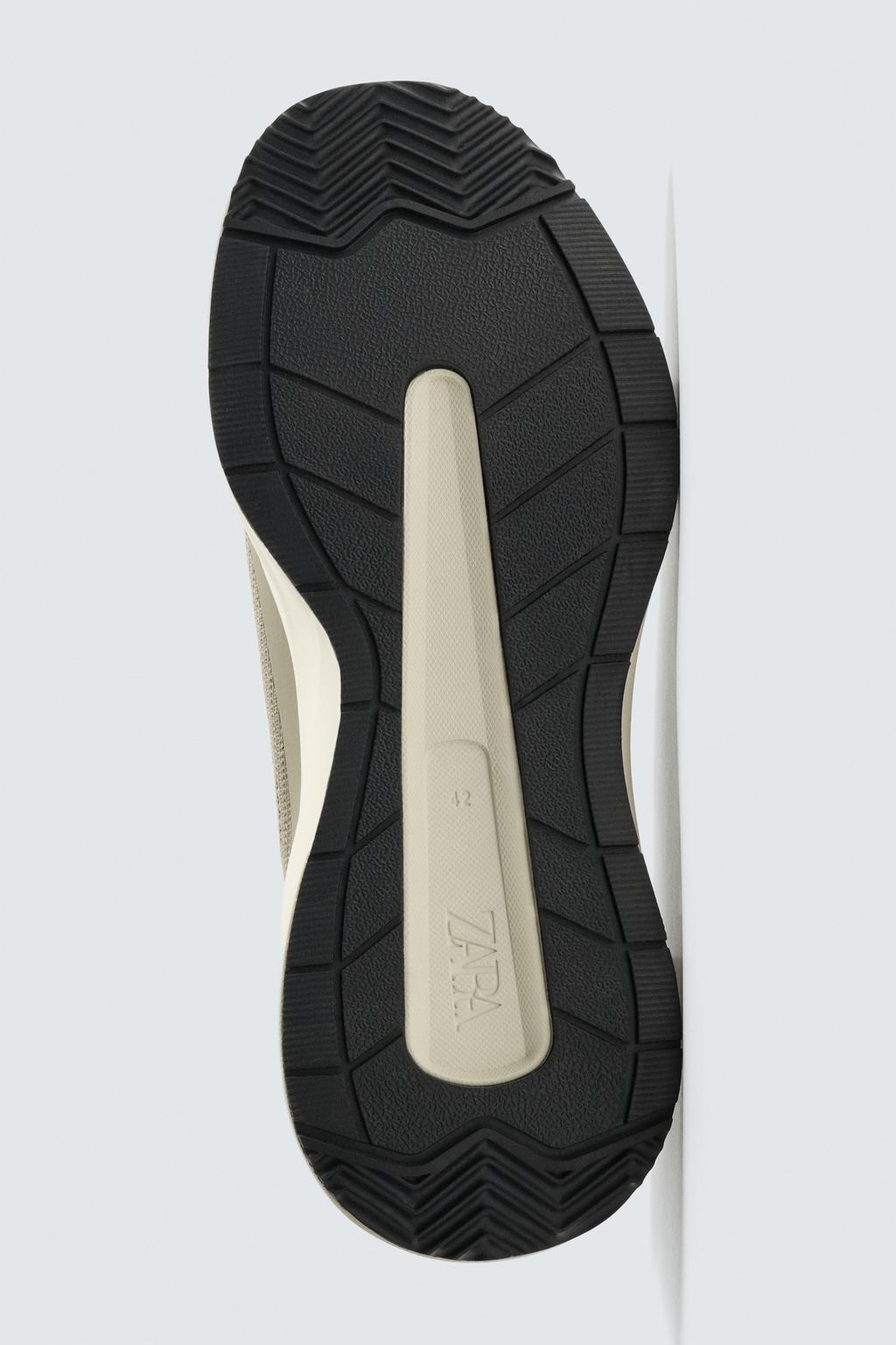 СПОРТИВНЫЕ КРОССОВКИ