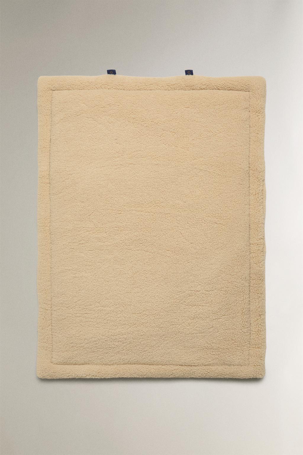 Плед для домашних животных с ручками, с возможностью скручивания