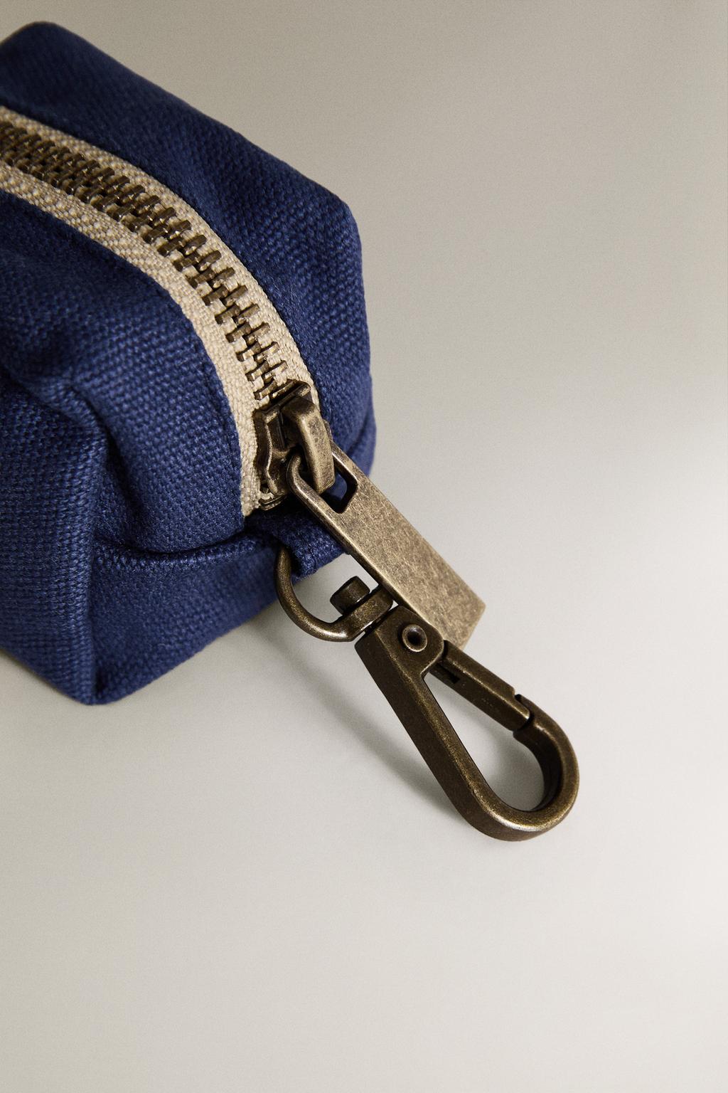 Диспенсер для пакетов собаки