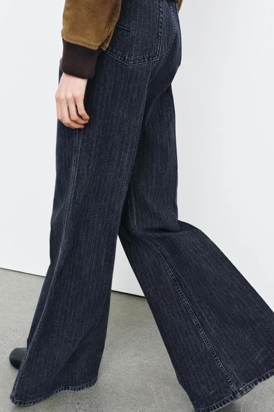 ДЖИНСЫ клёш В ПОЛОСКУ С ВЫСОКОЙ ПОСАДКОЙ — коллекция Zara «ZW»