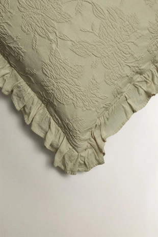 Чехол для декоративной подушки с рюшей из жаккарда- Заказать в России