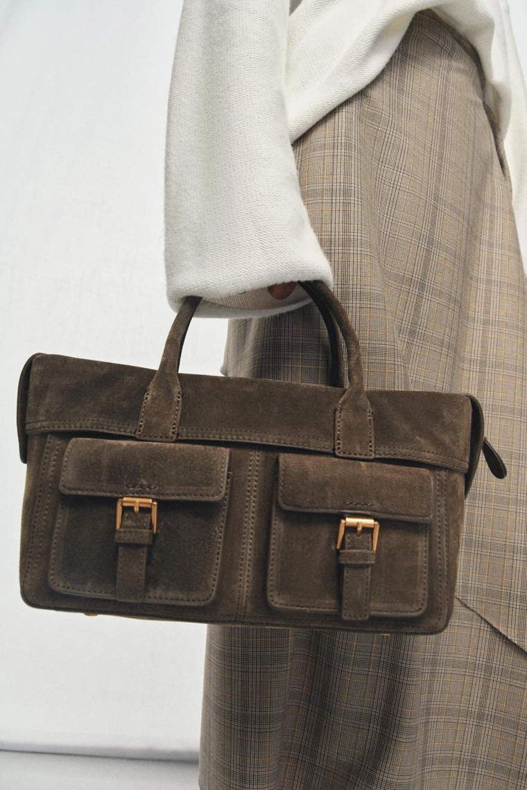 Кожаная сумка с карманами