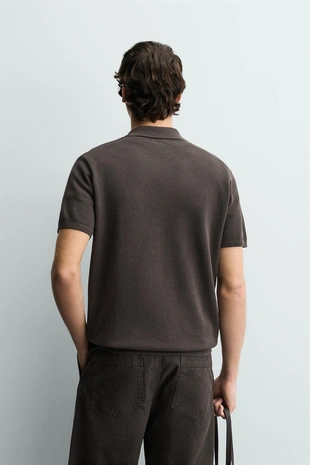 Поло из рельефного трикотажа