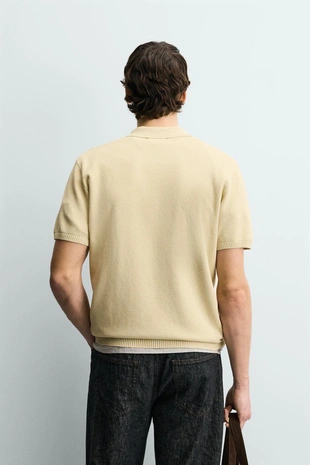 Поло из рельефного трикотажа