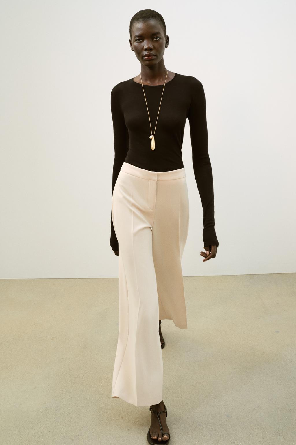 БРЮКИ ПРЯМОГО КРОЯ С ВЫСОКОЙ ПОСАДКОЙ