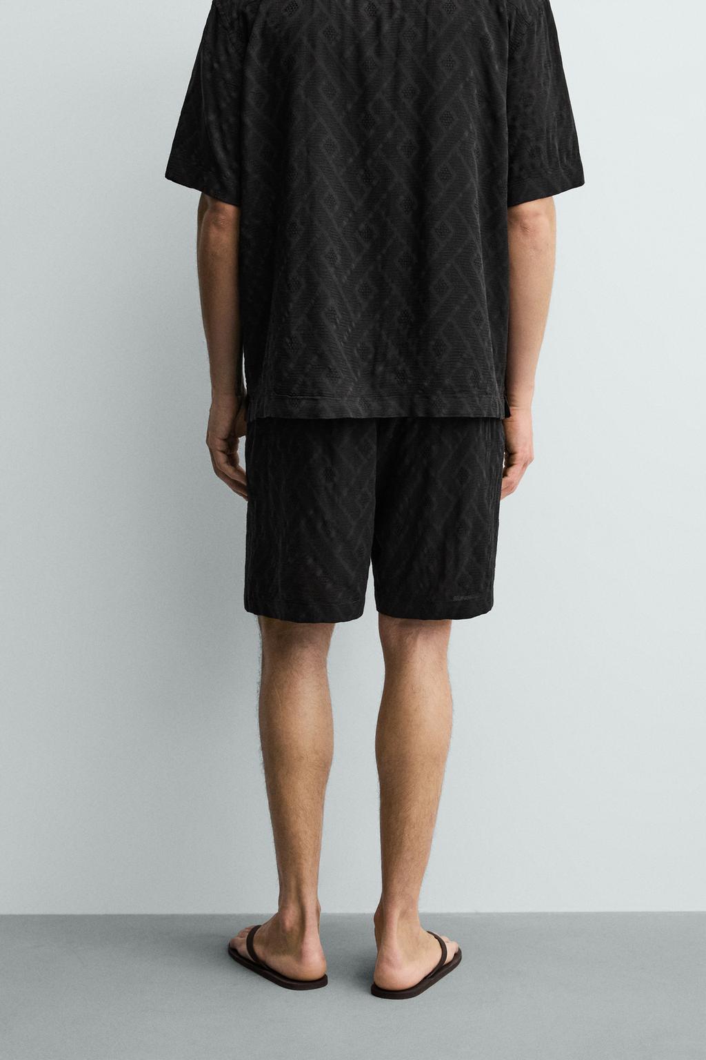 Бермуды с геометрическим жаккардовым узором