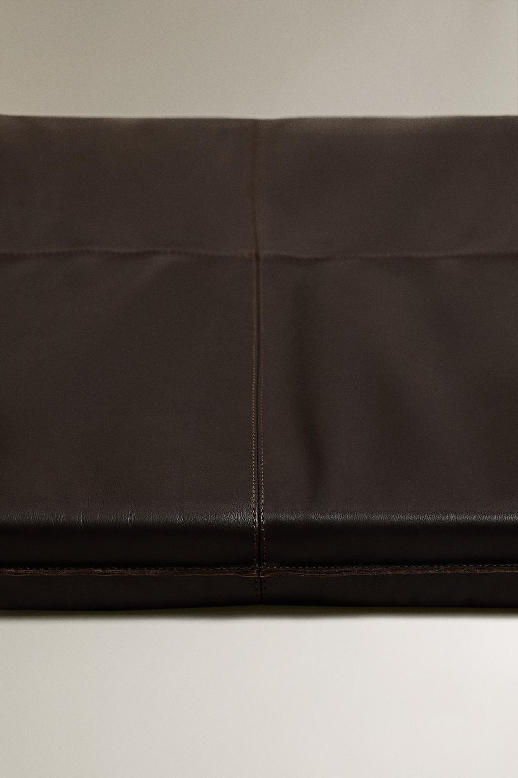 Спортивный коврик из кожи