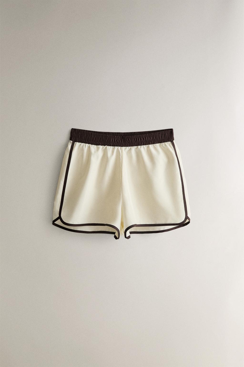 Спортивные шорты