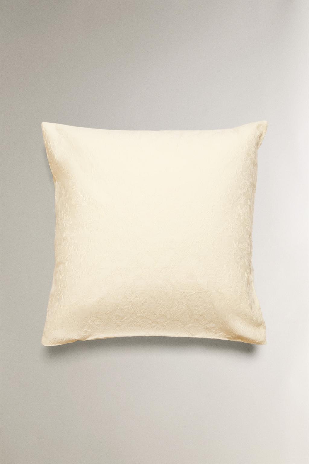 Хлопковая наволочка с жаккардовым узором