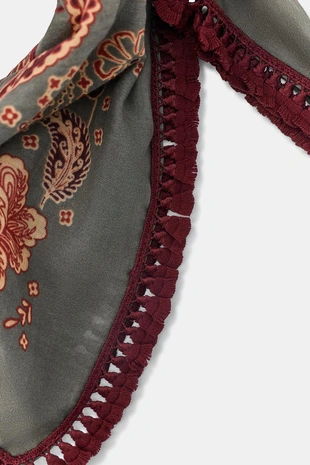 Платок с принтом и бахромой- Заказать в России