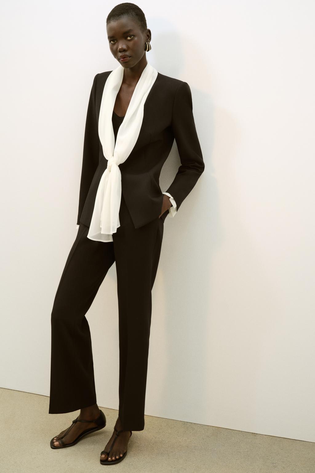 БРЮКИ ПРЯМОГО КРОЯ С ВЫСОКОЙ ПОСАДКОЙ