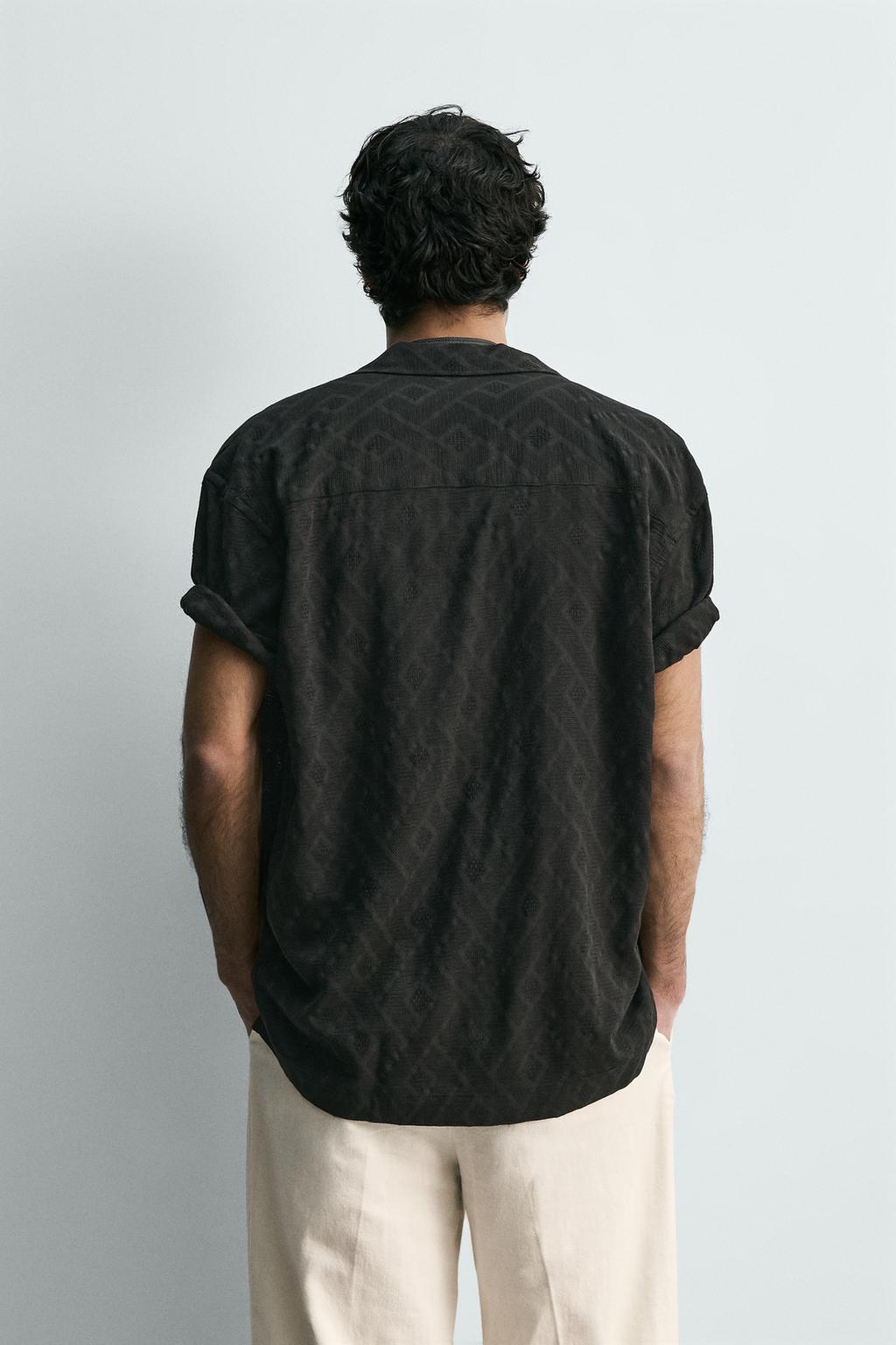 Рубашка с геометрическим жаккардовым узором