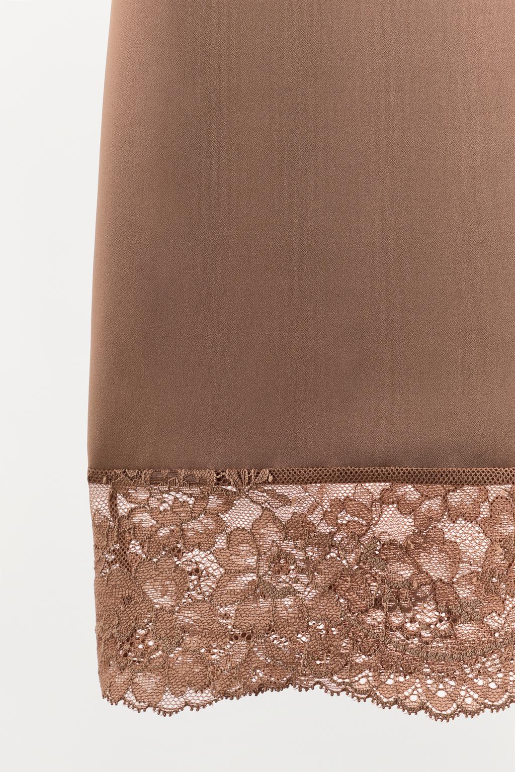 КОРОТКОЕ ПЛАТЬЕ ИЗ СМЕСИ ПОЛИАМИДА С КРУЖЕВОМ