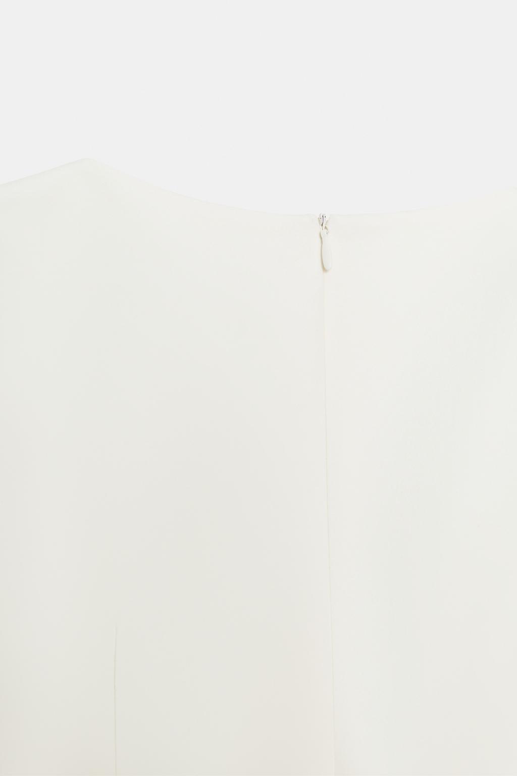 КОРОТКОЕ ПЛАТЬЕ СО СКЛАДКАМИ И КАРМАНАМИ