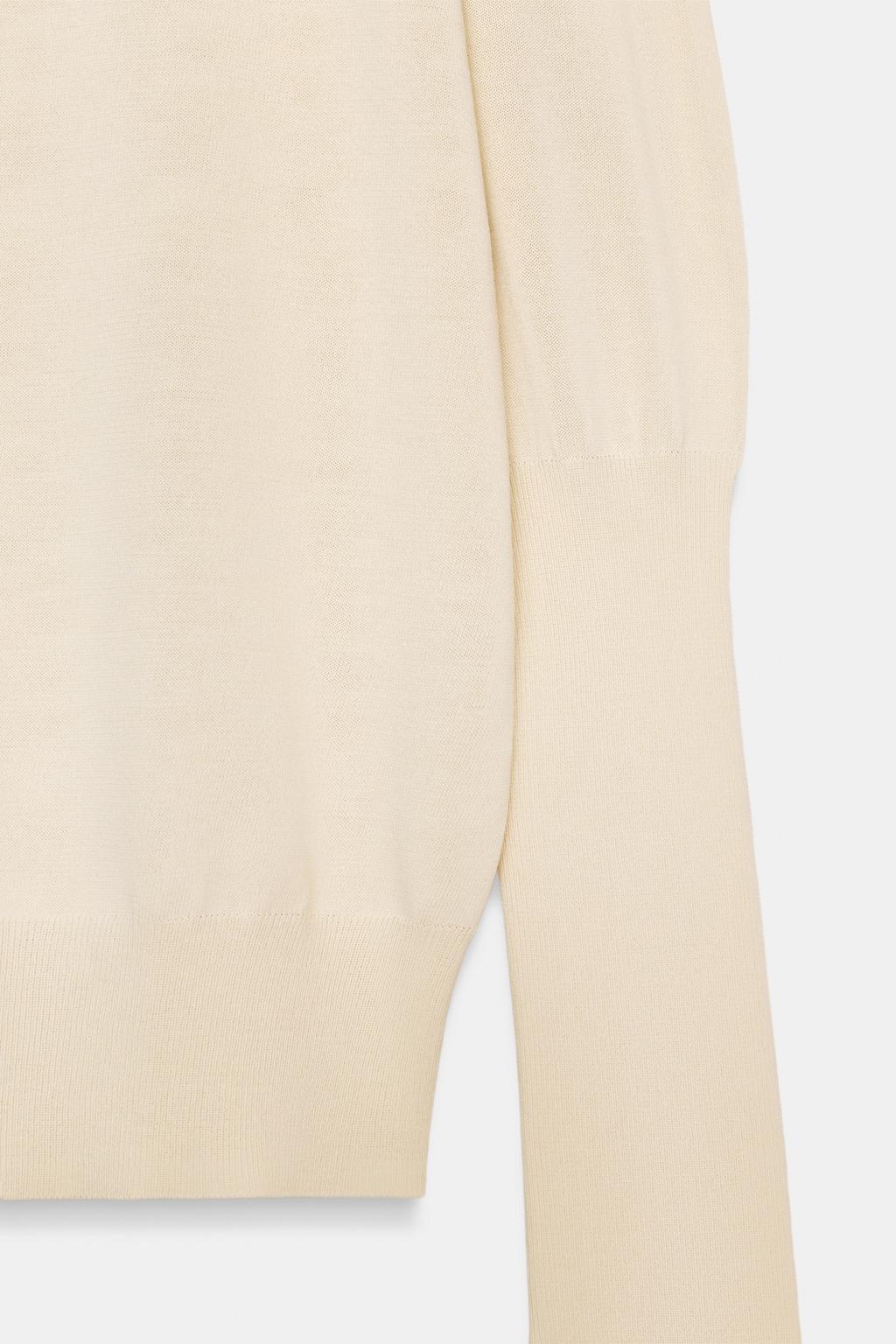 ДЖЕМПЕР ИЗ ТОНКОГО ТРИКОТАЖА С V-ОБРАЗНЫМ ВЫРЕЗОМ