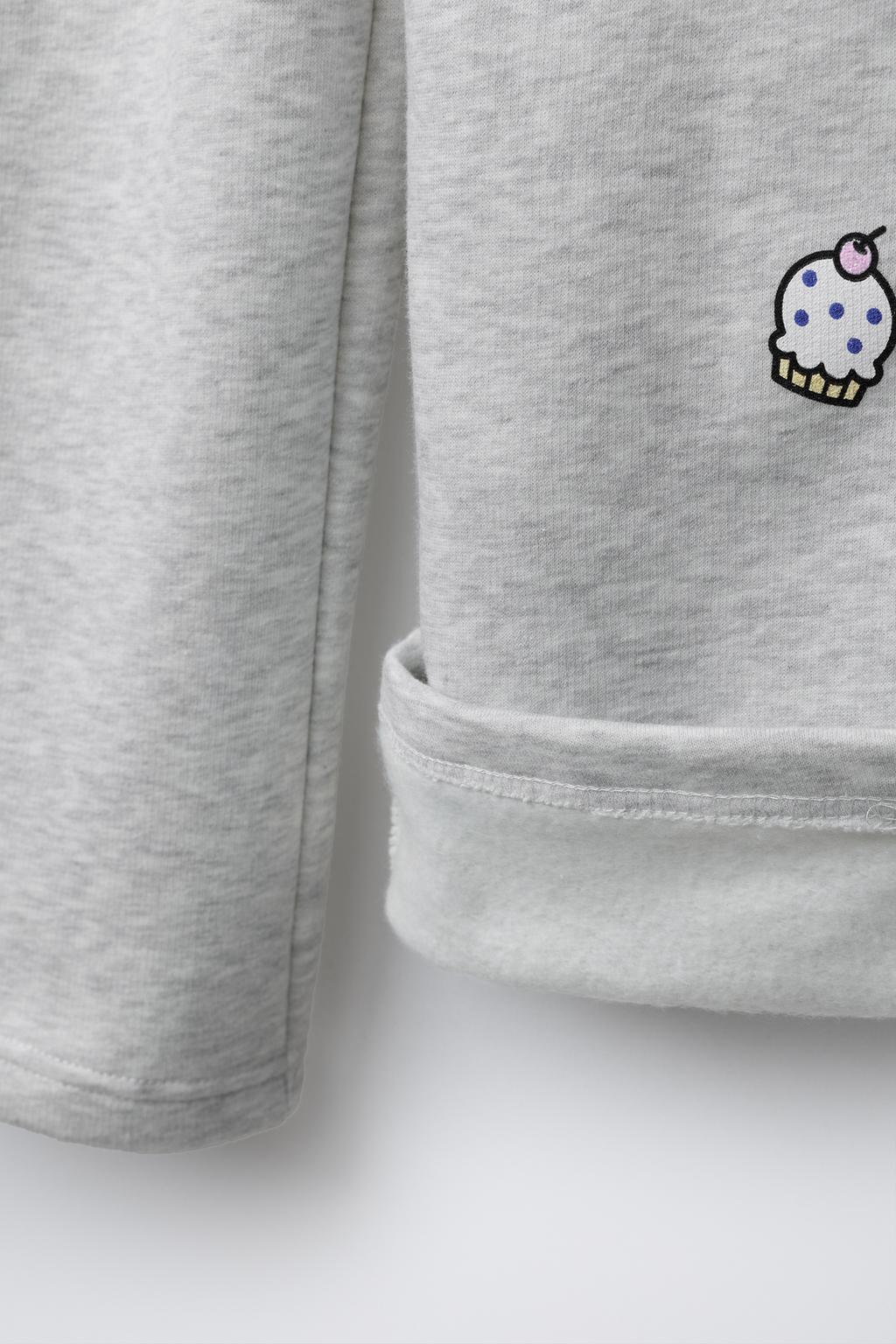 БРЮКИ WIDE LEG ИЗ МЯГКОЙ ТКАНИ CINNAMOROLL © SANRIO