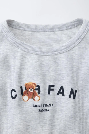 Футболка в рубчик с принтом «медведь»