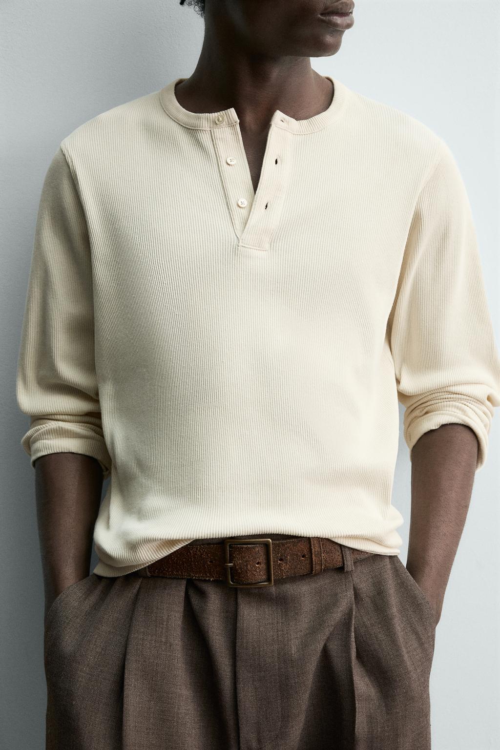 ФУТБОЛКА В РУБЧИК С ВОРОТНИКОМ НА ПУГОВИЦАХ