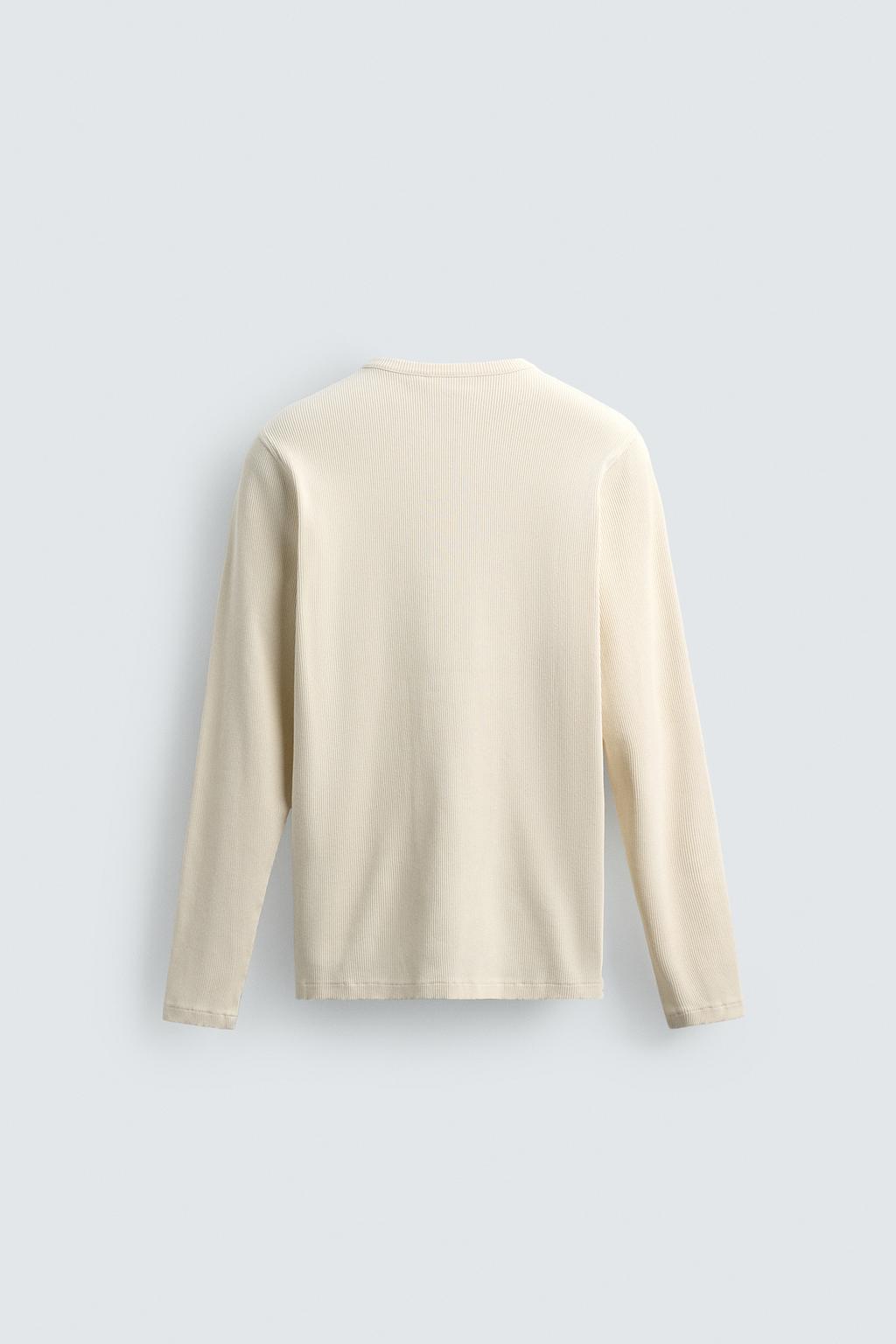 ФУТБОЛКА В РУБЧИК С ВОРОТНИКОМ НА ПУГОВИЦАХ