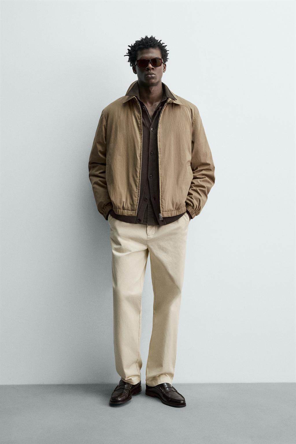 СТЕГАНАЯ КУРТКА ИЗ ВЫСОКОТЕХНОЛОГИЧНОЙ ТКАНИ