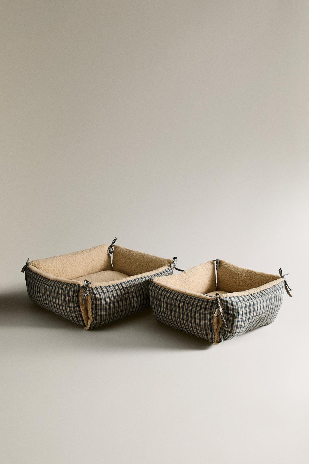 Пушистая кошачья кровать в клетку