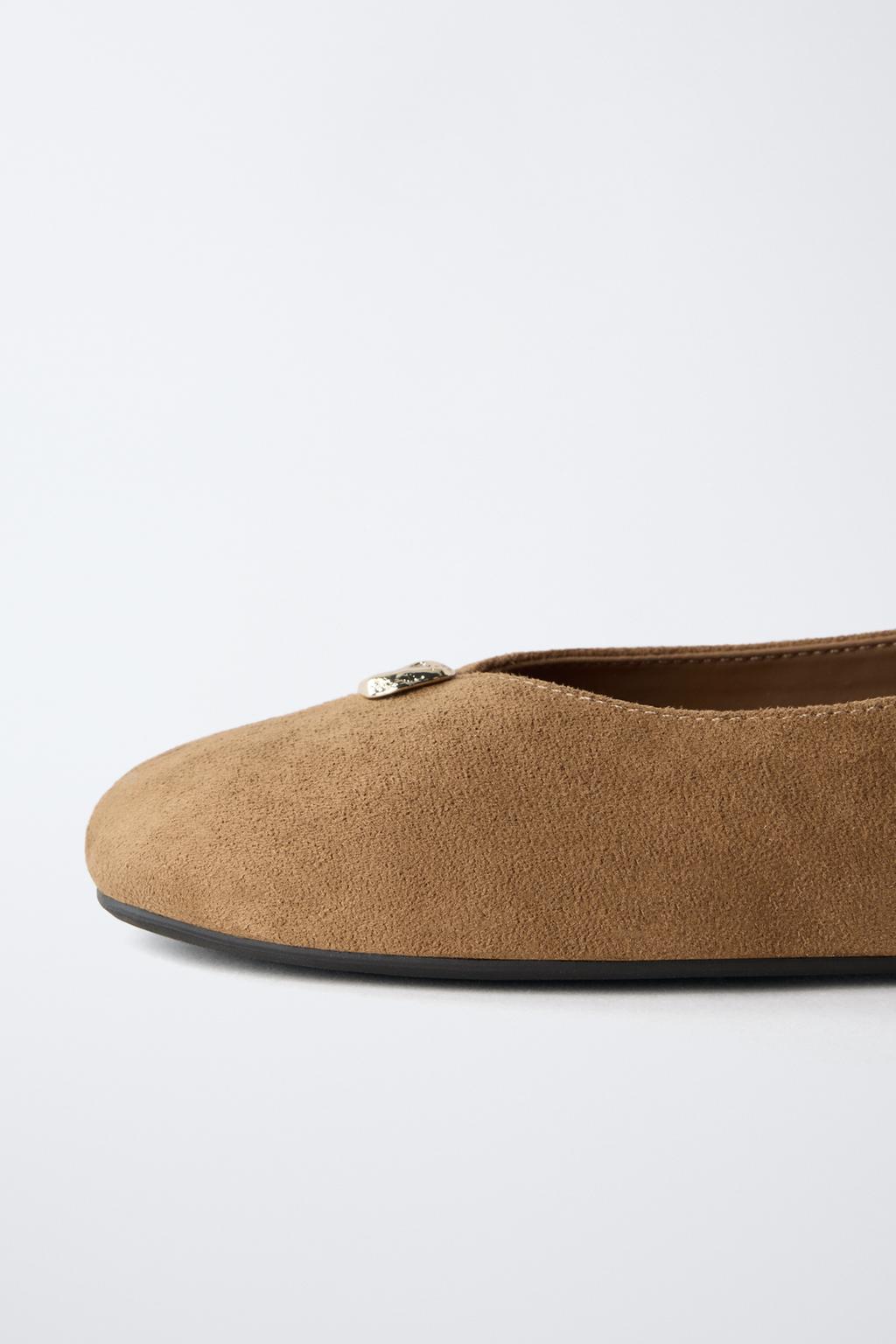 БАЛЕТКИ С ДЕКОРАТИВНОЙ ДЕТАЛЬЮ