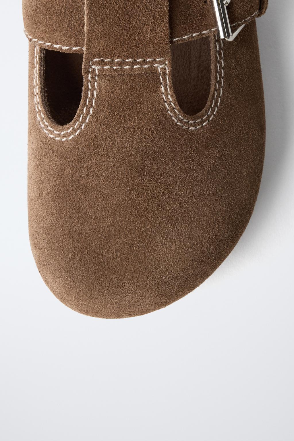 КОЖАНЫЕ САБО С ДЕКОРАТИВНОЙ ПРОСТРОЧКОЙ