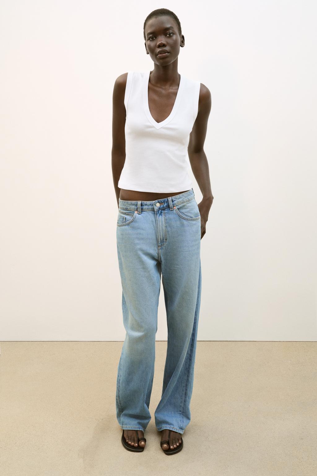 ФУТБОЛКА ИЗ ХЛОПКА С V-ОБРАЗНЫМ ВЫРЕЗОМ