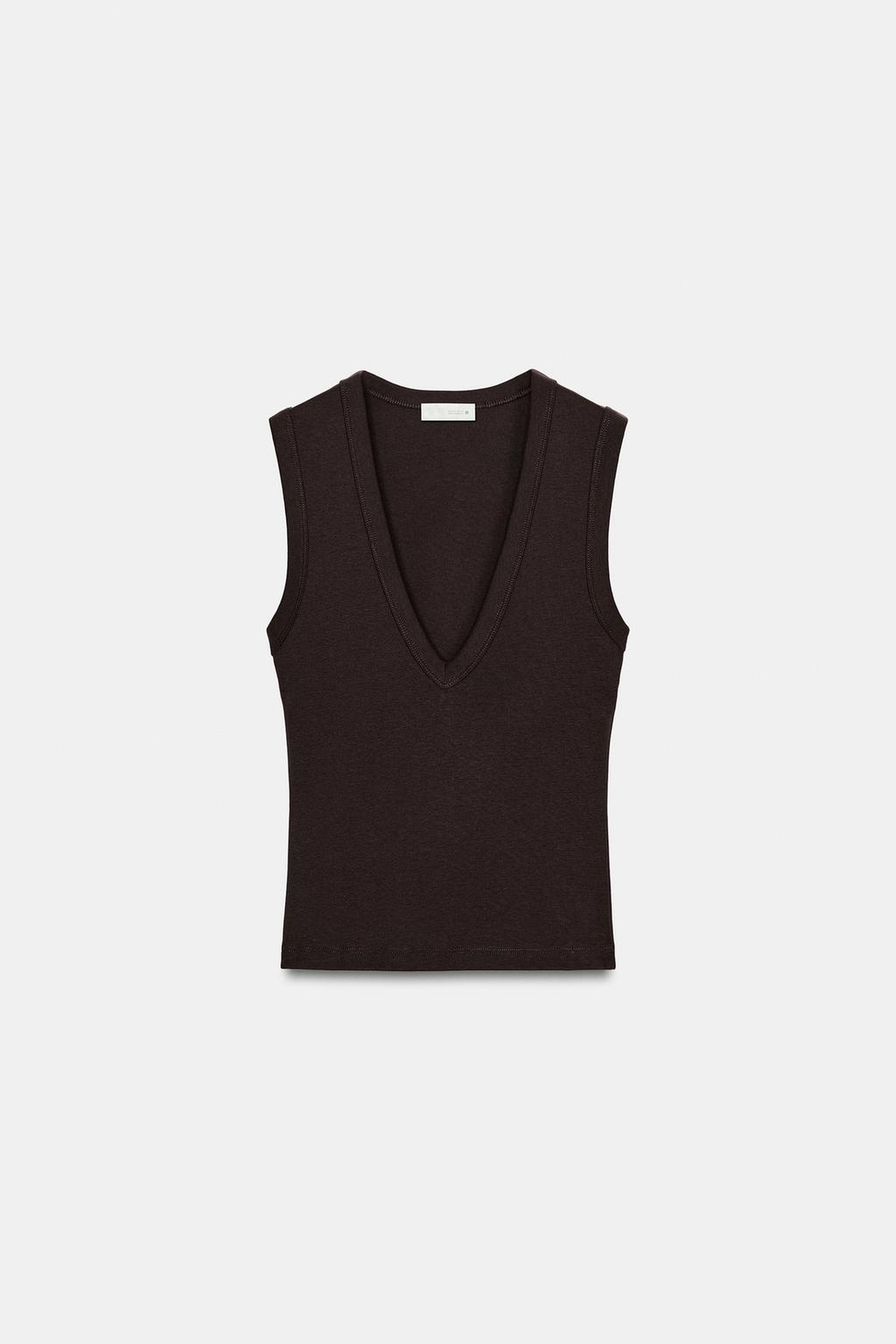 ХЛОПКОВАЯ ФУТБОЛКА С V-ОБРАЗНЫМ ВЫРЕЗОМ