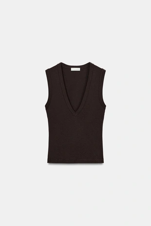 Хлопковая футболка с V-образным вырезом- Заказать в России