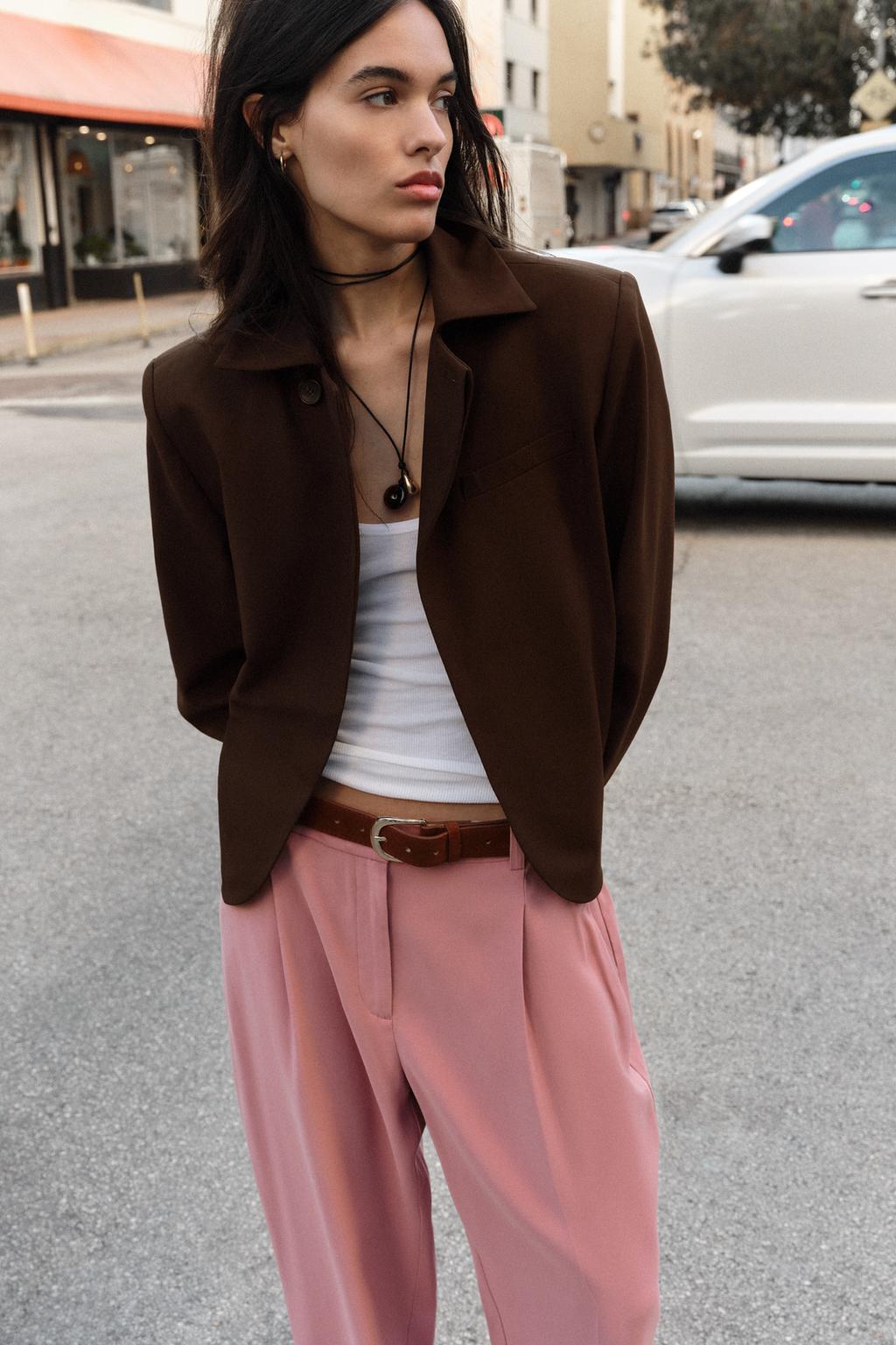 ДВУБОРТНЫЙ БЛЕЙЗЕР С ВОРОТНИКОМ С ЛАЦКАНАМИ