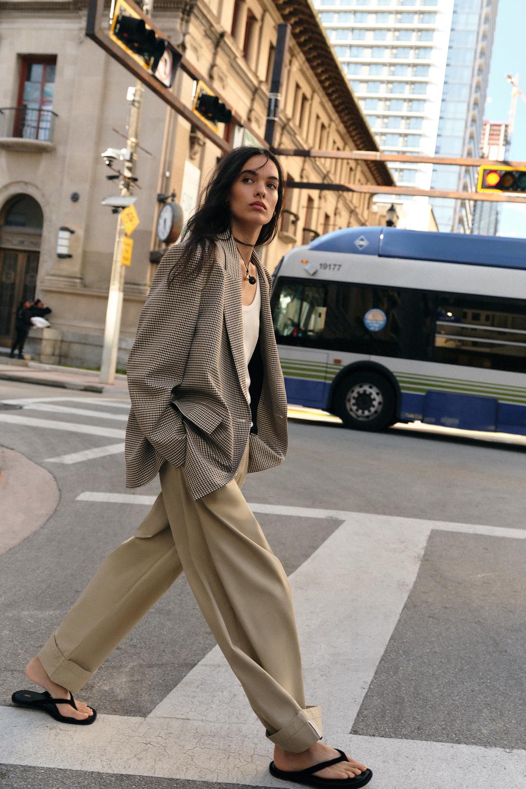 ДВУБОРТНЫЙ БЛЕЙЗЕР ОВЕРСАЙЗ