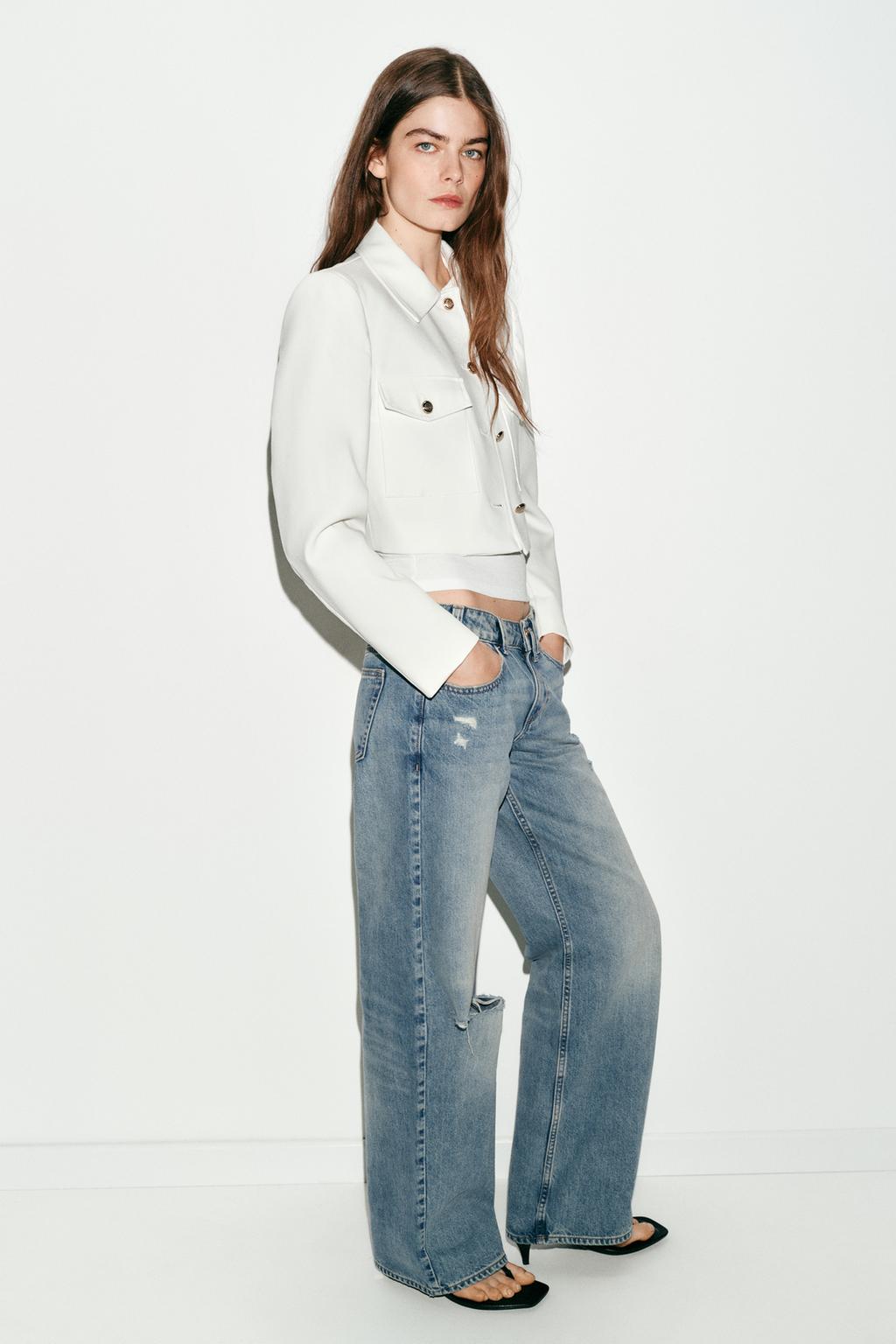 УКОРОЧЕННЫЙ БЛЕЙЗЕР С КАРМАНАМИ