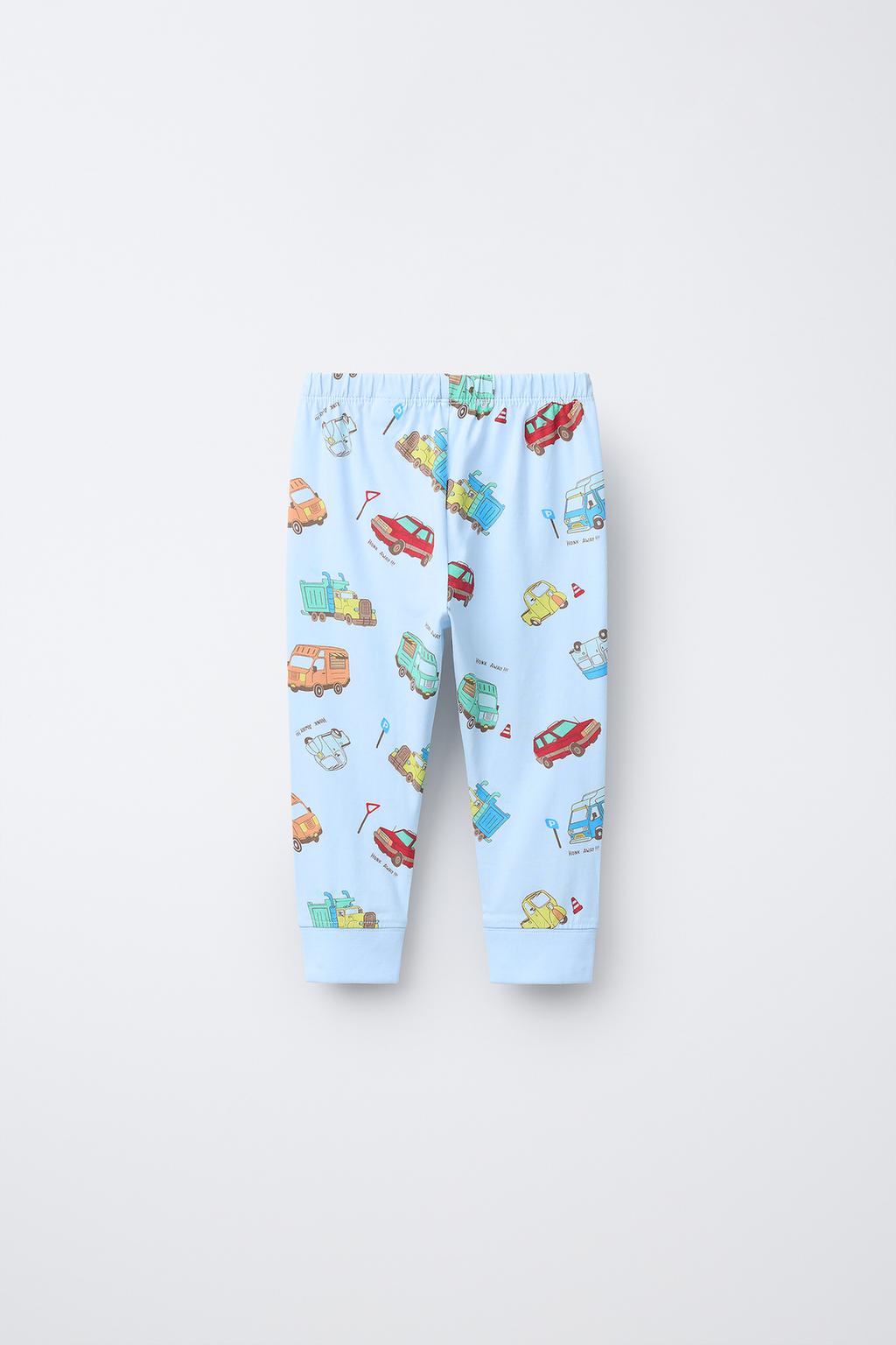 1,5-6 ЛЕТ/ПИЖАМА С ПРИНТОМ «МАШИНКИ»