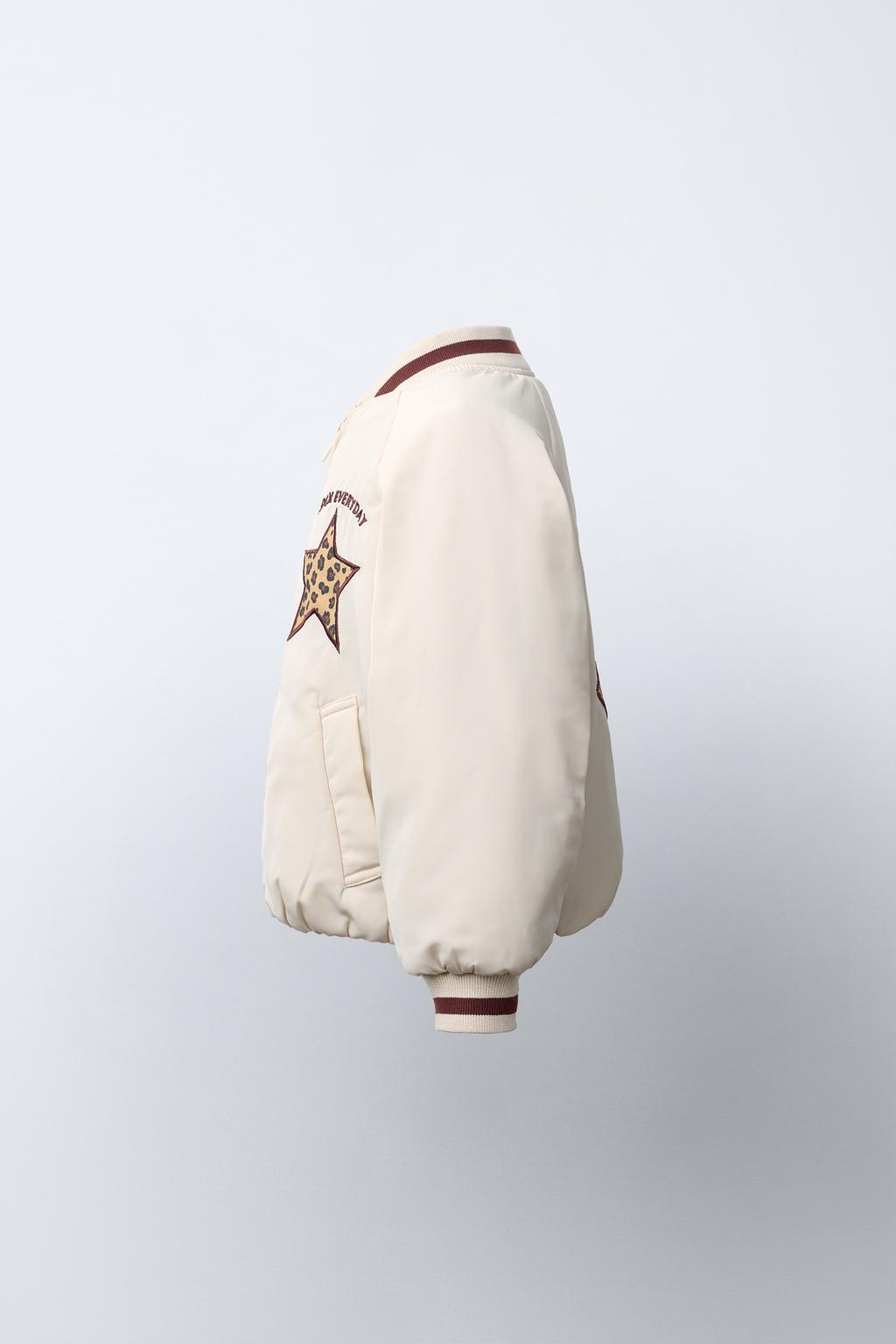 БОМБЕР С НАШИВКАМИ И АНИМАЛИСТИЧЕСКИМ ПРИНТОМ