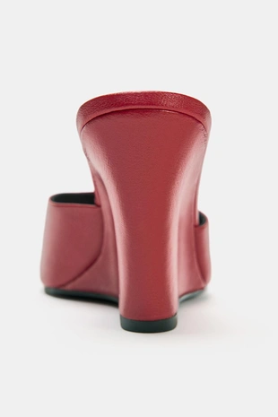 Кожаная танкетка- Заказать в России