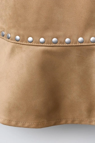 Платье из искусственной замши с заклепками- Заказать в России