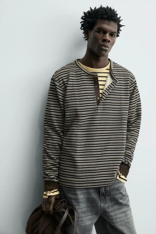 Футболка с воротником на пуговицах в полоску- Заказать в России