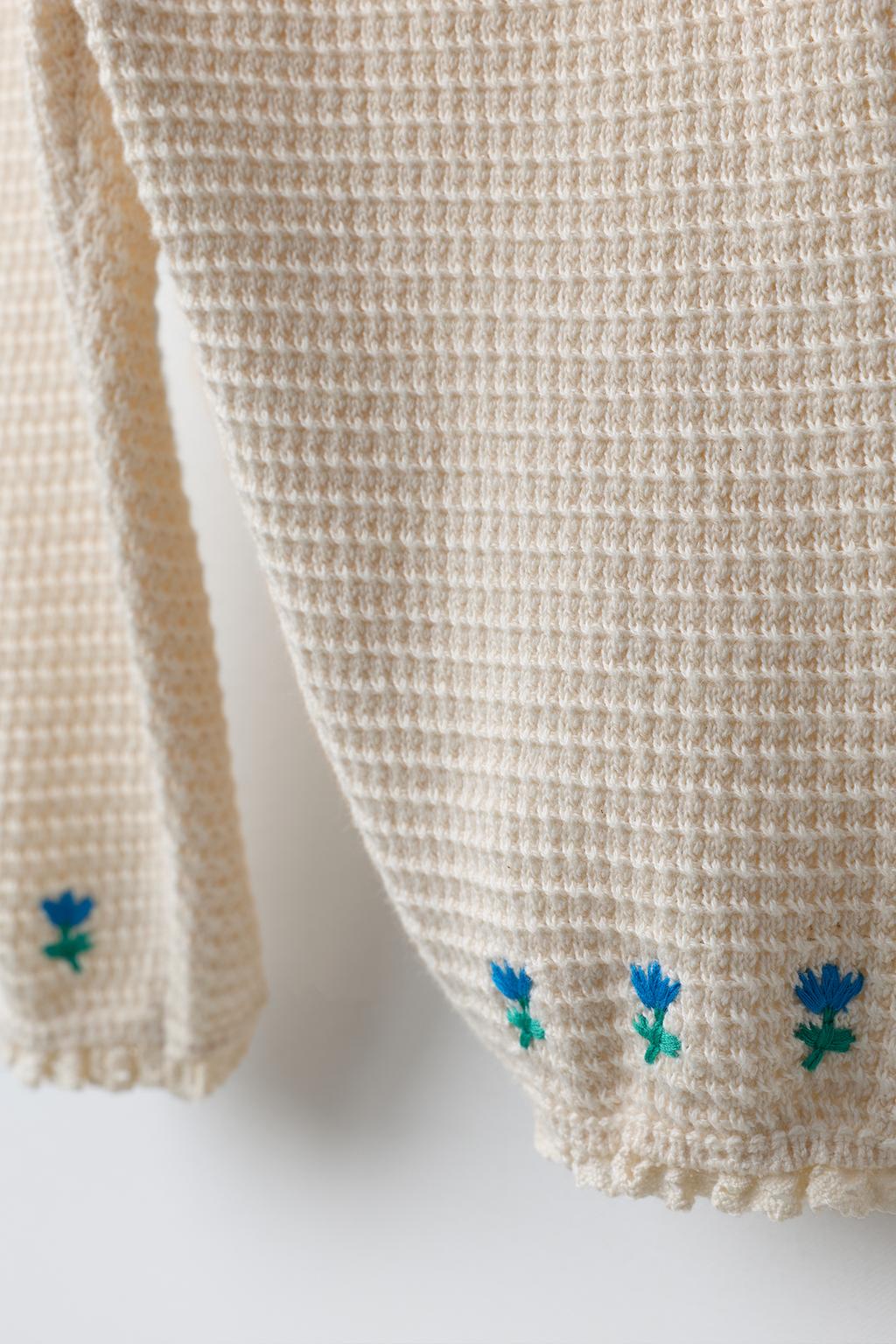 БРЮКИ С ВЫШИТЫМИ ЦВЕТАМИ И КРУЖЕВОМ