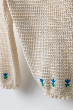 Брюки с вышитыми цветами и кружевом- Заказать в России