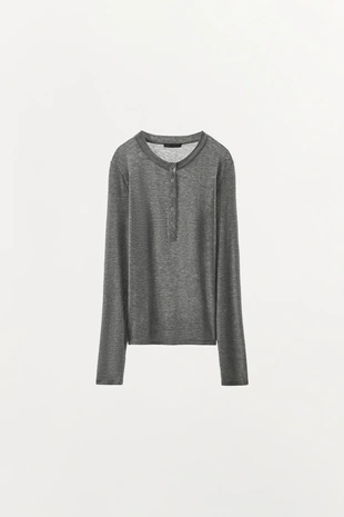 Футболка из смесового лиоцелла с воротником на кнопках- Заказать в России