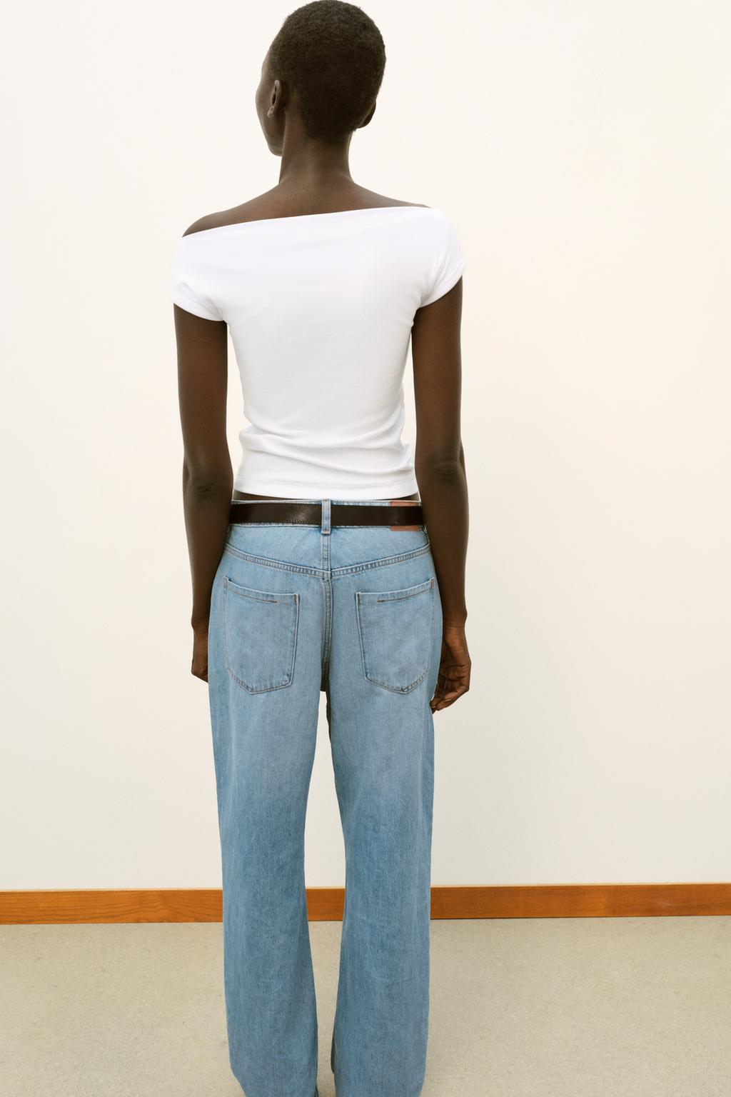 ФУТБОЛКА С ВЫРЕЗОМ ЛОДОЧКОЙ